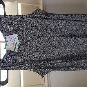 Nwt Anne Klein Black and White Patterned Blouse